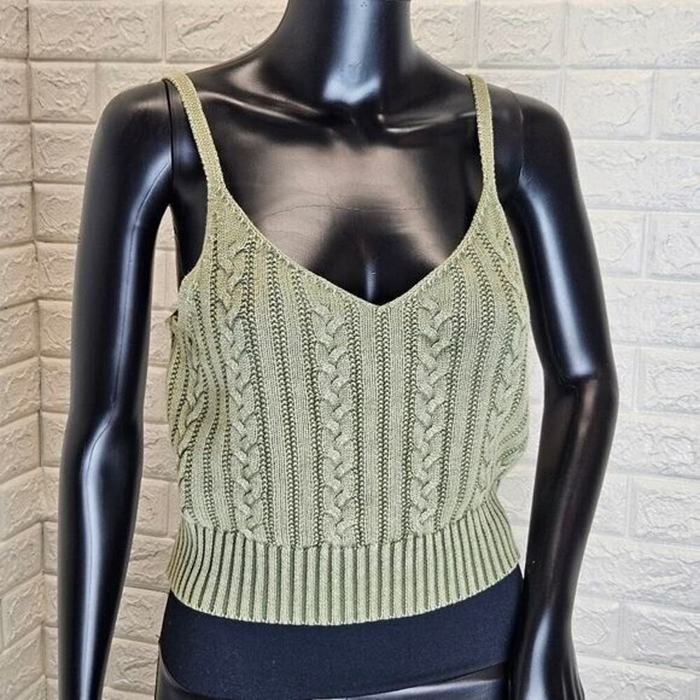 American Eagle women's top M Spaghetti strap Sweater Crop top